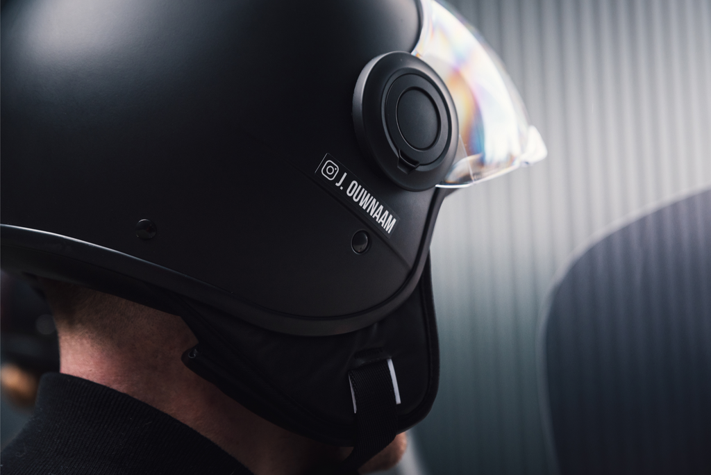Helm sticker | Instagram (set van 2)